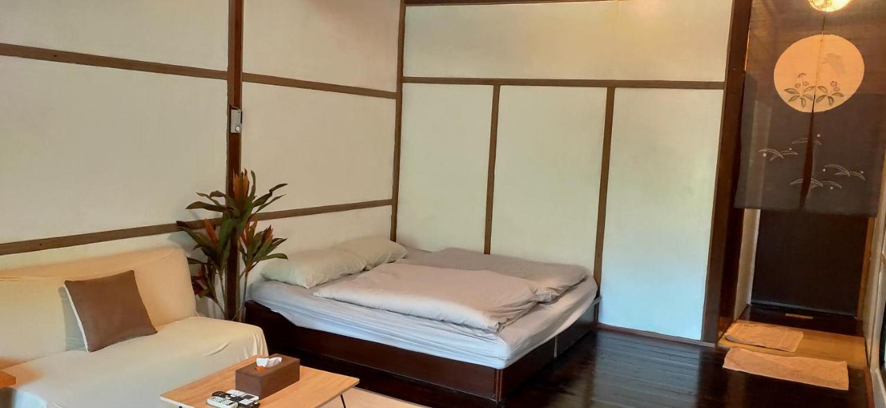 Bright Moon Homestay Dongshi  Exterior foto