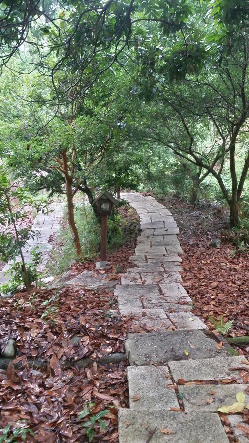 Bright Moon Homestay Dongshi  Exterior foto