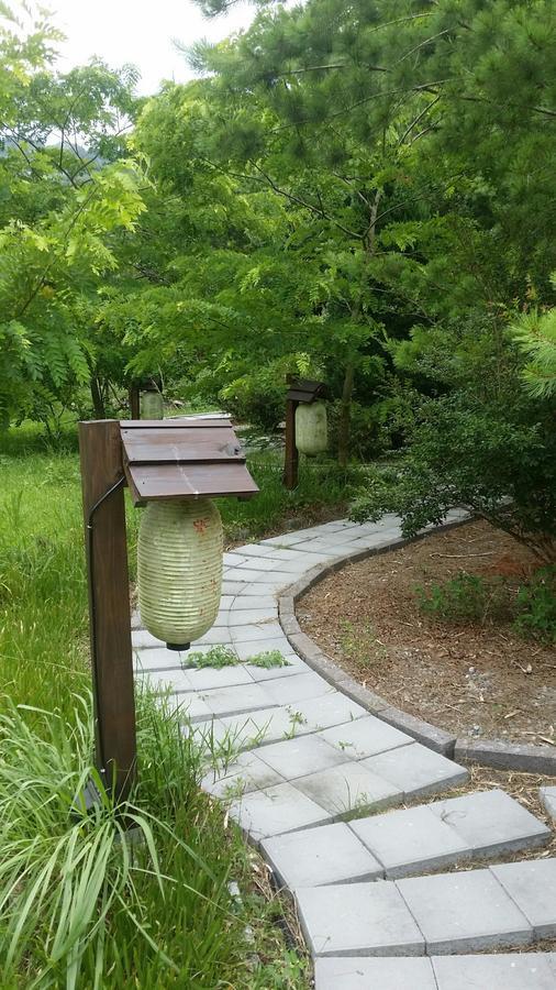Bright Moon Homestay Dongshi  Exterior foto